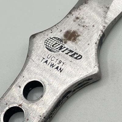 LOT 94: Fixed Blade Knife Collection