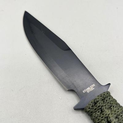 LOT 94: Fixed Blade Knife Collection