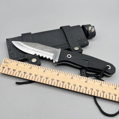 LOT 94: Fixed Blade Knife Collection