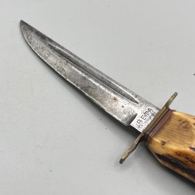 LOT 96: Vintage Fixed Blade Knives - Beta, L. Herder & Son and More
