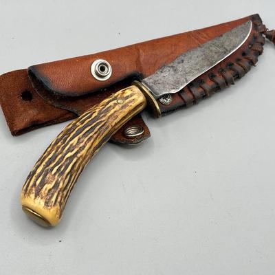 LOT 96: Vintage Fixed Blade Knives - Beta, L. Herder & Son and More