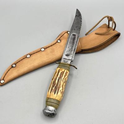 LOT 96: Vintage Fixed Blade Knives - Beta, L. Herder & Son and More