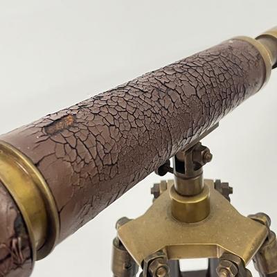 LOT 98: Vintage / Antique Nautical Telescope