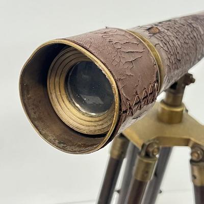 LOT 98: Vintage / Antique Nautical Telescope