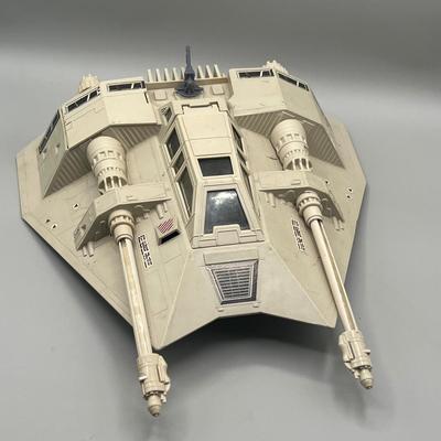 LOT 206: Vintage Star Wars Empire Strikes Back Snow Speeder