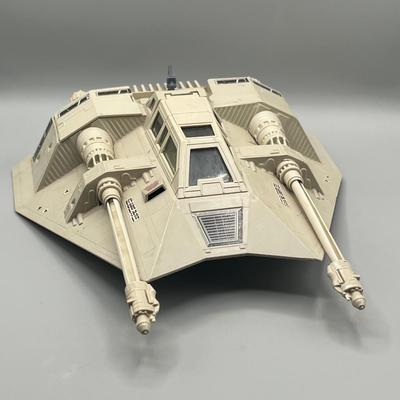 LOT 206: Vintage Star Wars Empire Strikes Back Snow Speeder