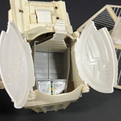 LOT 226: Vintage Star Wars Toys - Millenium Falcon, Tie Fighter and More - For Parts / Repair