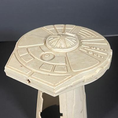 LOT 226: Vintage Star Wars Toys - Millenium Falcon, Tie Fighter and More - For Parts / Repair