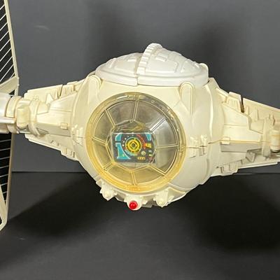 LOT 226: Vintage Star Wars Toys - Millenium Falcon, Tie Fighter and More - For Parts / Repair