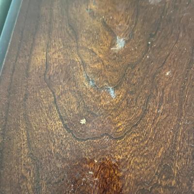 Thomasville Vanity W/ Flip Top Mirror and Matching Stool (B3-RG)