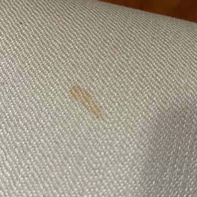 Thomasville Vanity W/ Flip Top Mirror and Matching Stool (B3-RG)