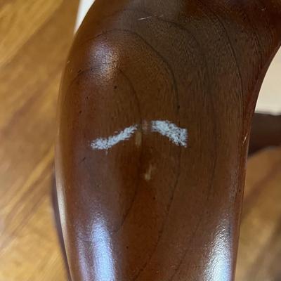 Thomasville Vanity W/ Flip Top Mirror and Matching Stool (B3-RG)