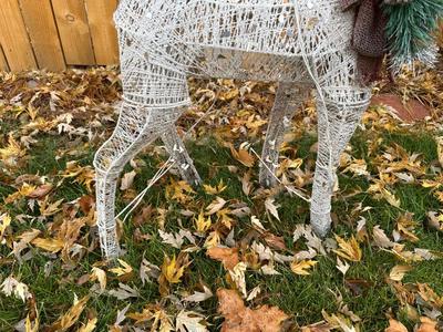 REINDEER PRE-LIT SILVER MESH & METAL OUTDOOR CHRISTMAS DECORATION