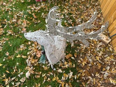 REINDEER PRE-LIT SILVER MESH & METAL OUTDOOR CHRISTMAS DECORATION