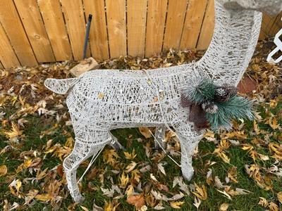 REINDEER PRE-LIT SILVER MESH & METAL OUTDOOR CHRISTMAS DECORATION
