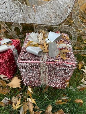 CHRISTMAS SLEIGH PRE-LIT SILVER MESH & METAL OUTDOOR CHRISTMAS DECORATION