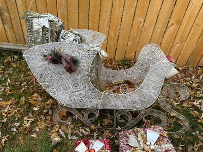 CHRISTMAS SLEIGH PRE-LIT SILVER MESH & METAL OUTDOOR CHRISTMAS DECORATION