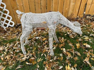 REINDEER PRE-LIT SILVER MESH & METAL OUTDOOR CHRISTMAS DECORATION