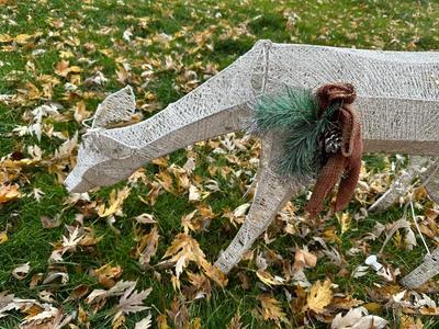 REINDEER PRE-LIT SILVER MESH & METAL OUTDOOR CHRISTMAS DECORATION