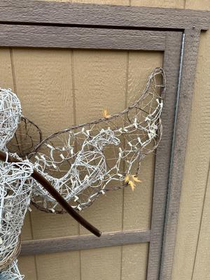 PRE-LIT OUTDOOR CHRISTMAS ANGEL