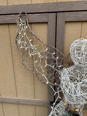 PRE-LIT OUTDOOR CHRISTMAS ANGEL