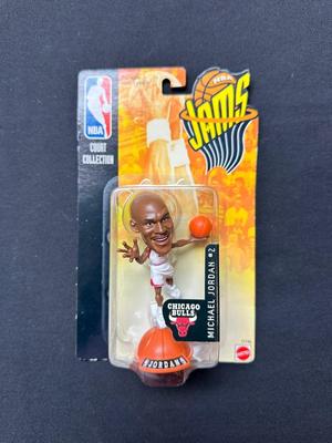 NBA JAMS "MICHAEL JORDAN" #2 CHICAGO BULLS 98/99 SEASON FIGURE