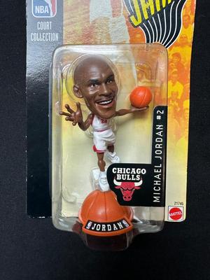 NBA JAMS "MICHAEL JORDAN" #2 CHICAGO BULLS 98/99 SEASON FIGURE