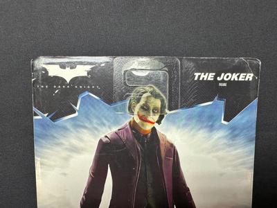 BATMAN - THE DARK KNIGHT "THE JOKER" FIGURE HEATH LEDGER
