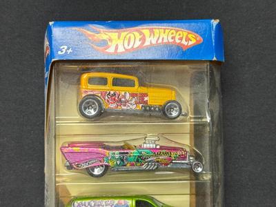 HOT WHEELS " SPEED CIRCUS " GIFT PACK