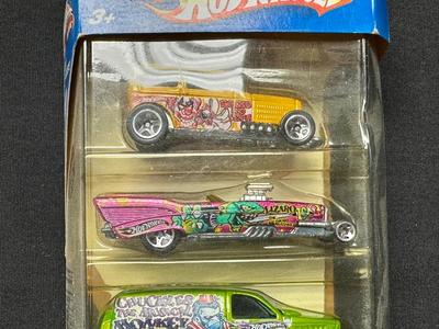 HOT WHEELS " SPEED CIRCUS " GIFT PACK