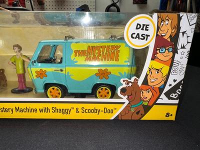 JADA SCOOBY DOO! MYSTERY MACHINE WITH " SHAGGY & SCOOBY-DOO" HOLLYWOOD RIDES