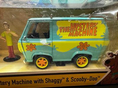 JADA SCOOBY DOO! MYSTERY MACHINE WITH " SHAGGY & SCOOBY-DOO" HOLLYWOOD RIDES