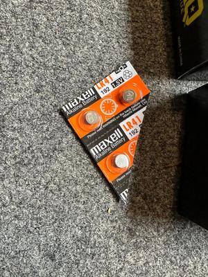 HQ ISSUE MINI LASER SIGHT WITH MAXELL ALKLINE BATTERY 1.5V