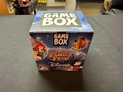 DISNEY EDITION GAME BOX "FAMILY FEUD"
