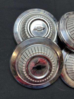 4 MATCHING VINTAGE CHEVROLET HUBCAPS
