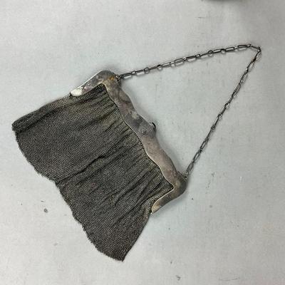 K640 Antique Sterling Silver Mesh Purse With Sapphire Clasp