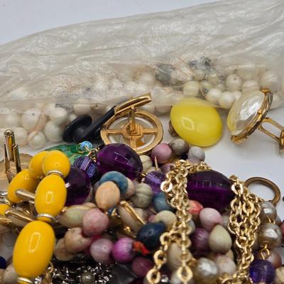 LOT 408: Craft / Repair Jewelry Lot