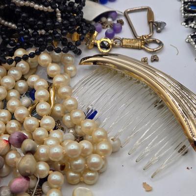 LOT 408: Craft / Repair Jewelry Lot