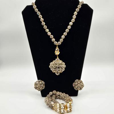 LOT 410: Vintage Fashion Necklace, Bracelet, and Clip Earring Set