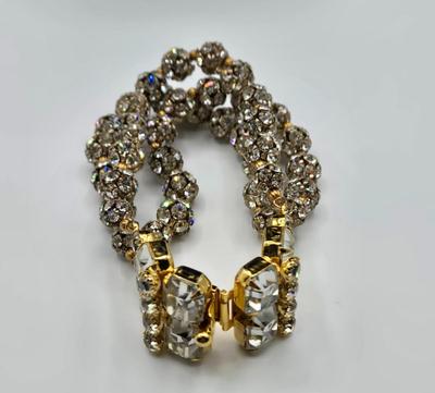 LOT 410: Vintage Fashion Necklace, Bracelet, and Clip Earring Set