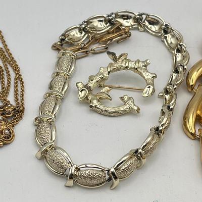 LOT 413: Goldtone Jewelry Collection