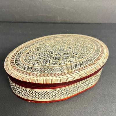 LOT 414: Vintage Accessory Tray and Trinket Boxes