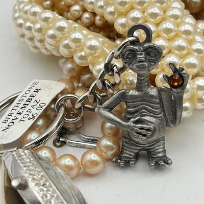 LOT 415: Craft/Repair/Miscellaneous Patch Lot