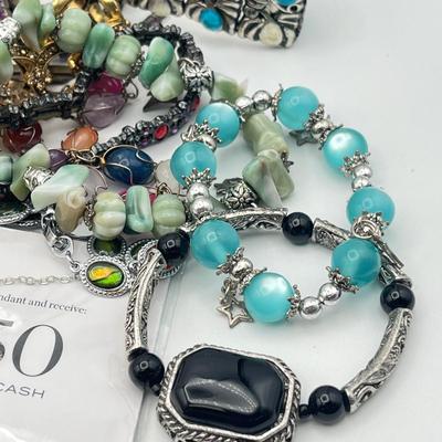 LOT 415: Craft/Repair/Miscellaneous Patch Lot