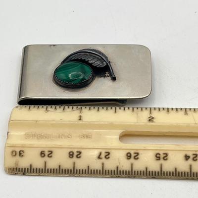 LOT 416: 1982 US Coin Proof Set, Miscellaneous Coins, Malachite Money Clip and Italian Paper Currency