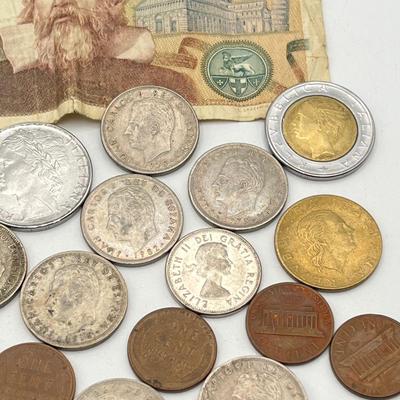 LOT 416: 1982 US Coin Proof Set, Miscellaneous Coins, Malachite Money Clip and Italian Paper Currency