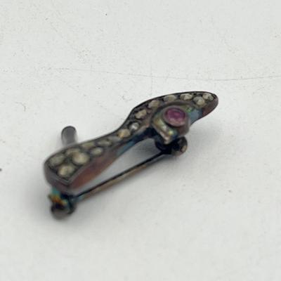 LOT 418: Sterling Silver Brooch/Pin Lot - 15.5 GTW