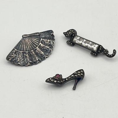 LOT 418: Sterling Silver Brooch/Pin Lot - 15.5 GTW
