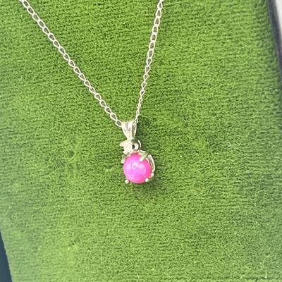 LOT 419: 14K White Gold Pink Cat's Eye and Diamond Pendant on 17" Necklace - 1.2 GTW
