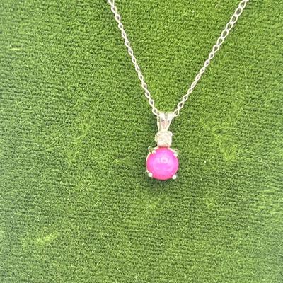 LOT 419: 14K White Gold Pink Cat's Eye and Diamond Pendant on 17" Necklace - 1.2 GTW